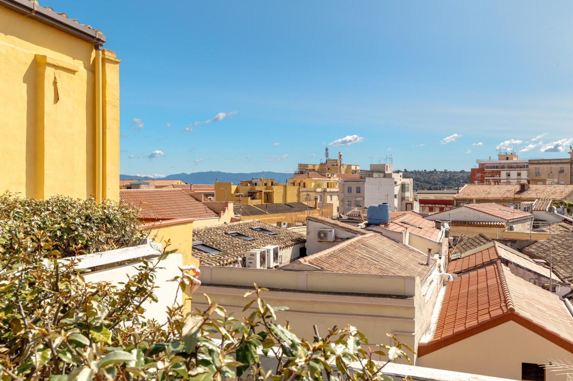 Domus De Silva - Appartamento In Centro Storico A Cagliari Buitenkant foto