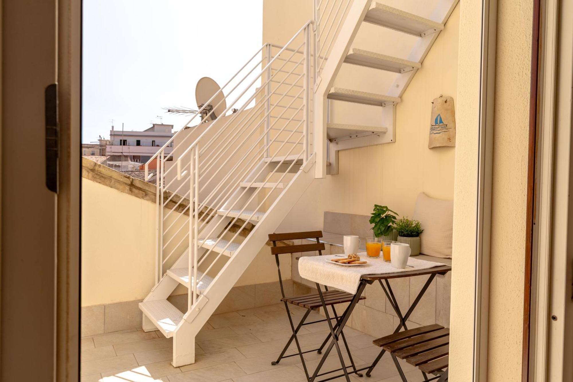 Domus De Silva - Appartamento In Centro Storico A Cagliari Buitenkant foto